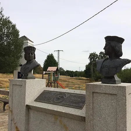 Casa La Devesa De Sanabria Сasa de vacaciones *