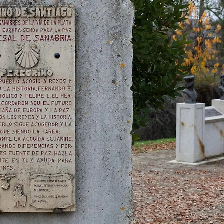 Casa La Devesa De Sanabria Сasa de vacaciones *